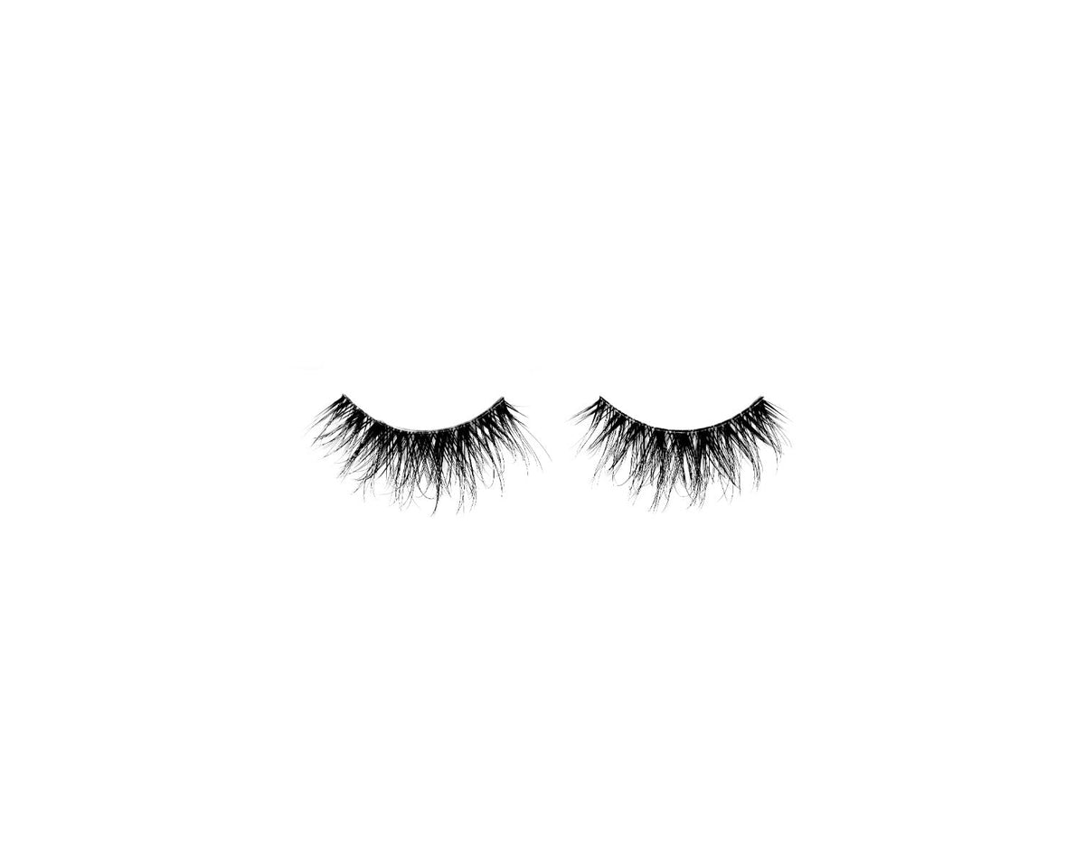 A pair of floating Ardell Active Lash Pump'n lay in a white color scene